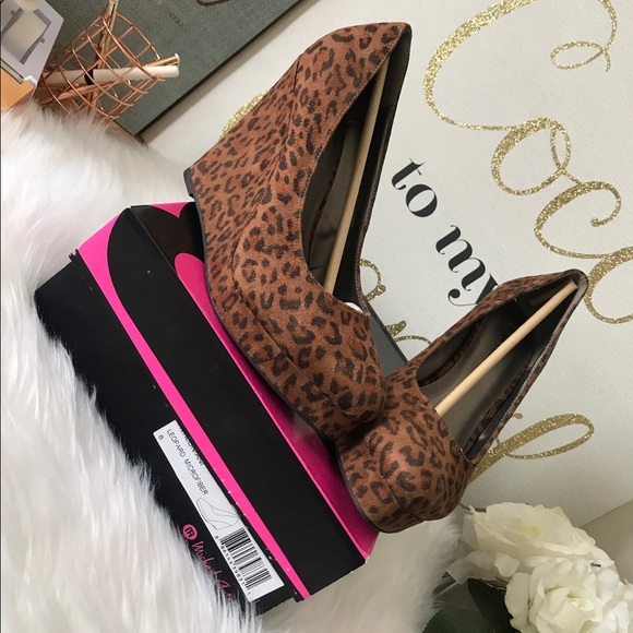 ❌SOLD❌ BNEW! Michael Antonio “Avalon” Leopard Wedge - Picture 2 of 8